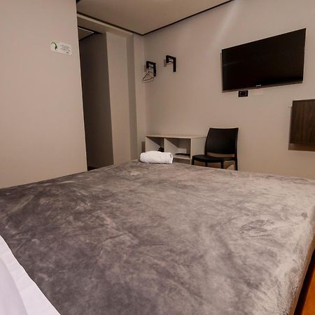 Hotel Htl Bogotá Esterno foto
