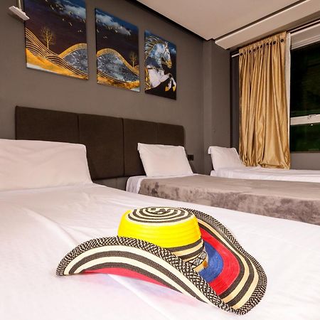 Hotel Htl Bogotá Esterno foto
