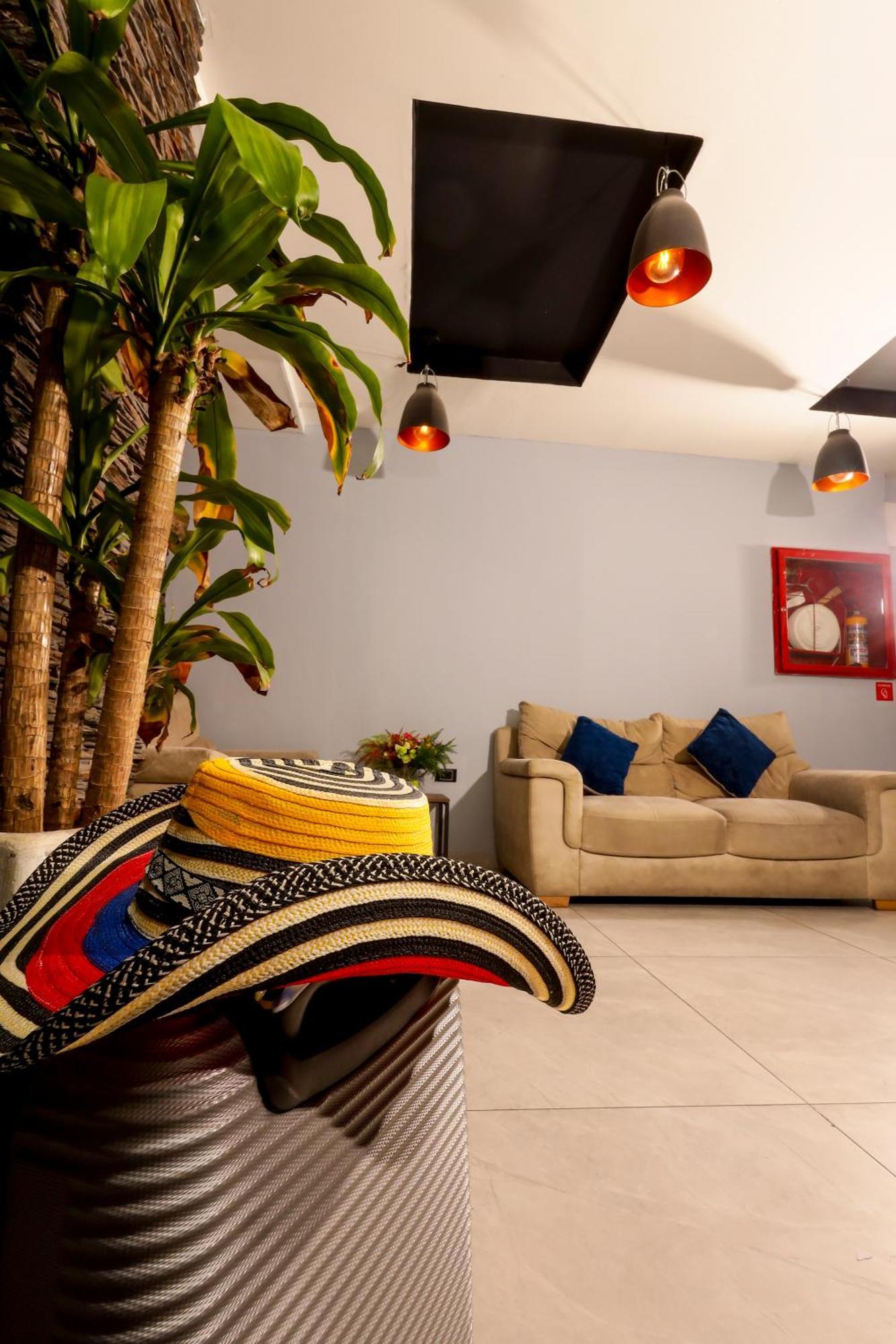 Hotel Htl Bogotá Esterno foto