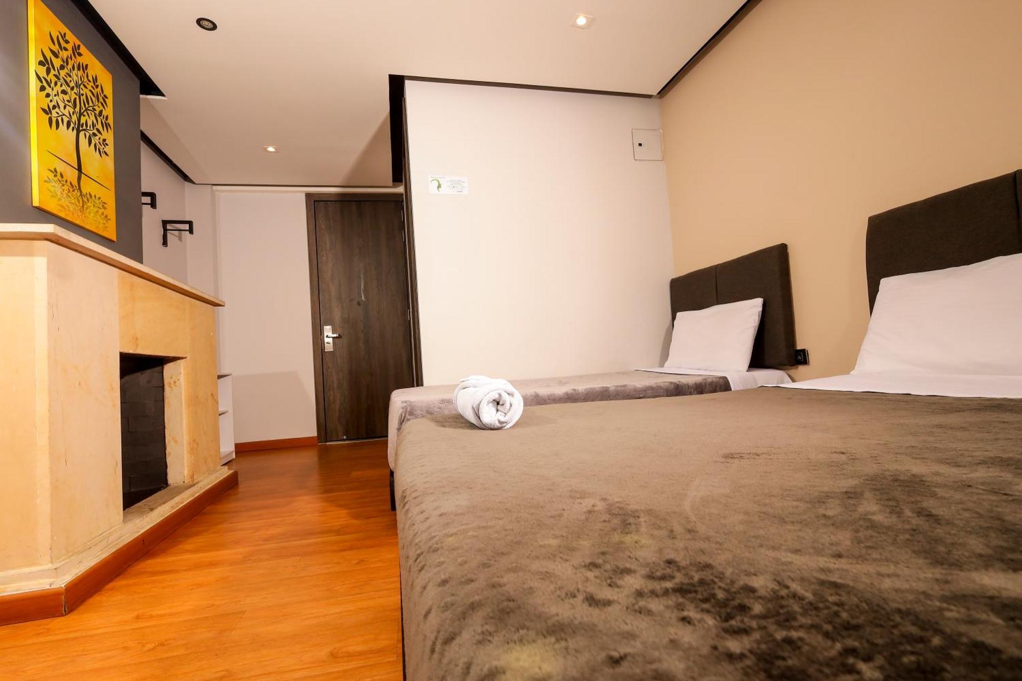 Hotel Htl Bogotá Esterno foto